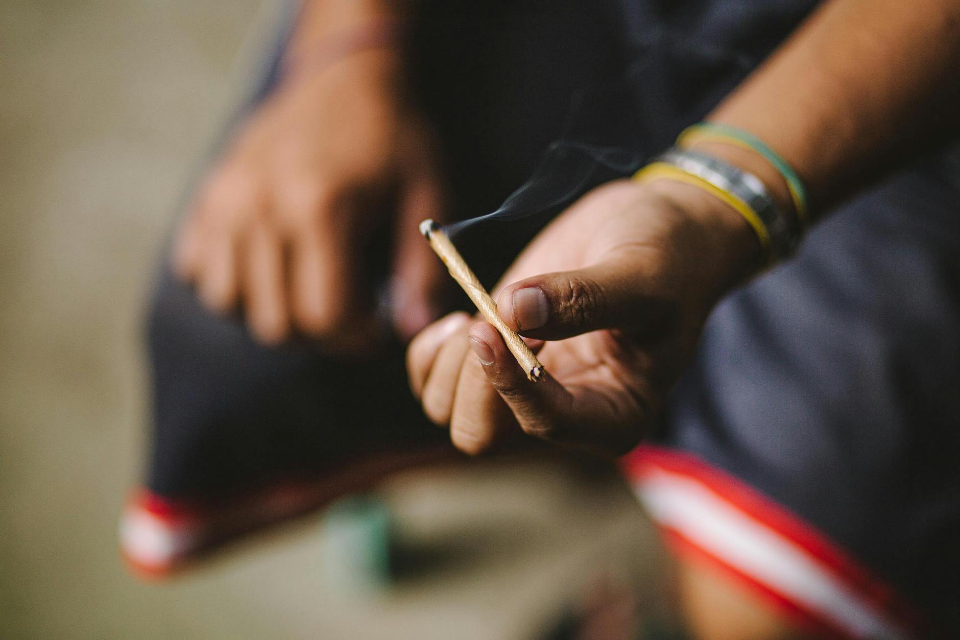 WHO Highlights the Dangers of Nicotine Pouches Targeting Youth